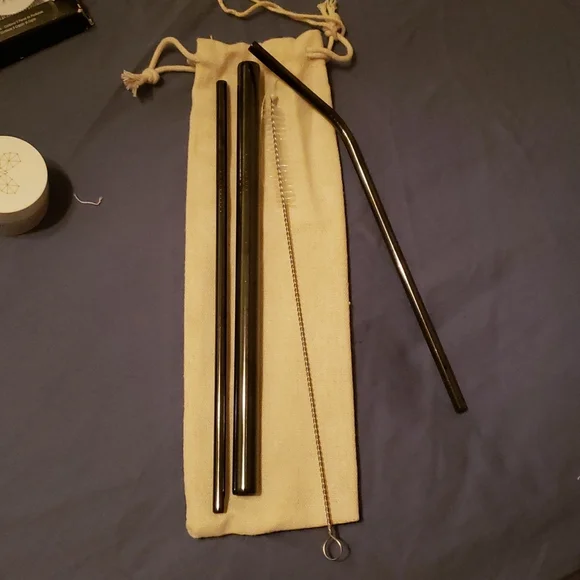 AUTHENTIC BEAUTY CONCEPT - Picture 2 of 3